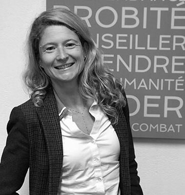 Portrait de Maître Julie BLANCHARD, avocate spécialisée en droit de la famille chez BJB Avocats Associés